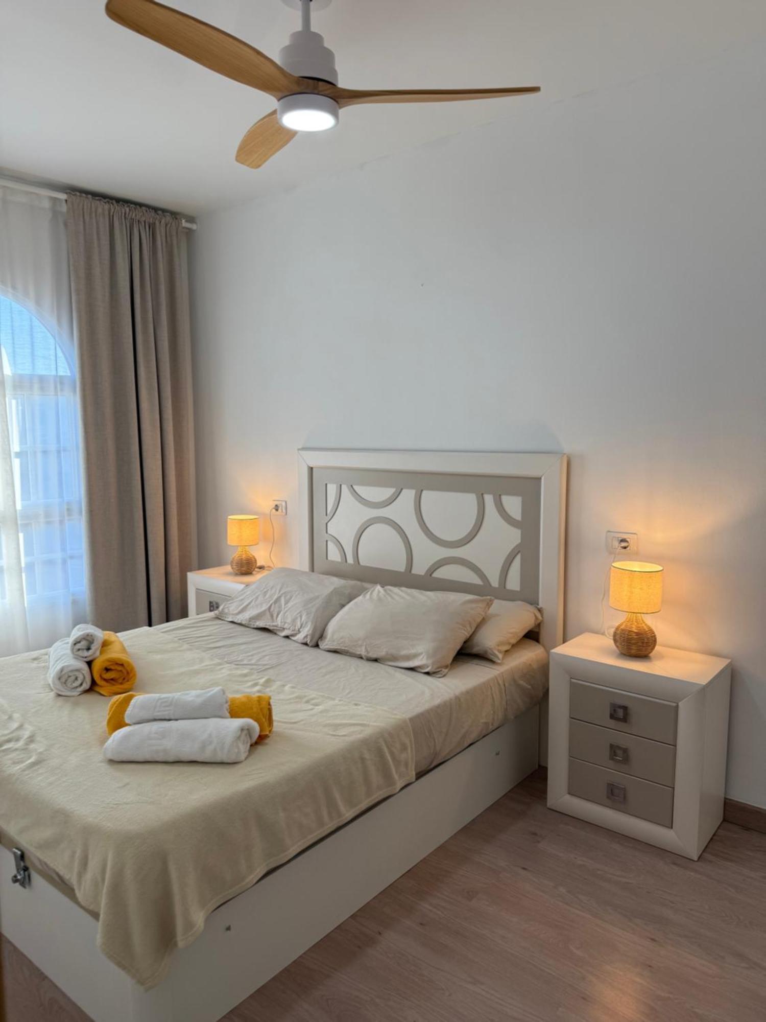 Seaside Paradise - 2 Bedroom Apartment With Ocean Views & Air Conditioning In Playa San Juan Exterior foto